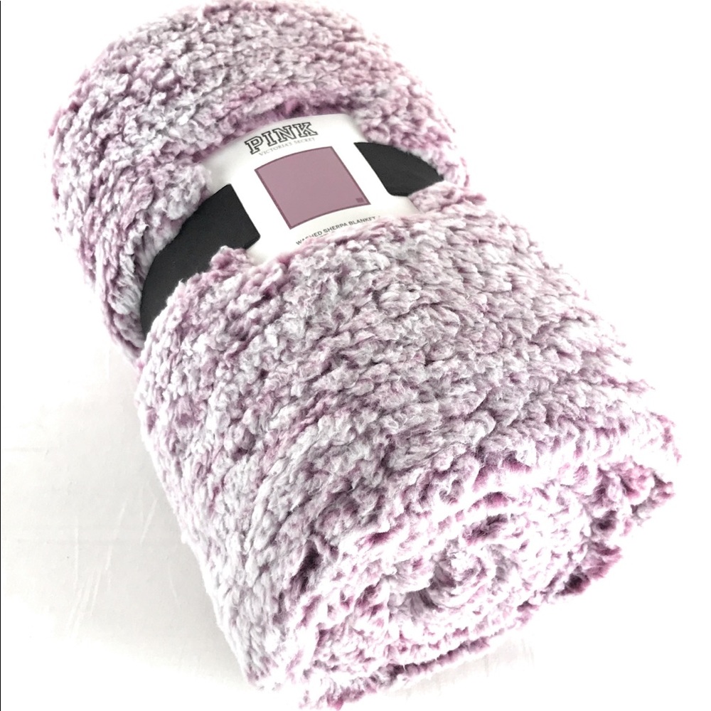 VS PINK Blanket